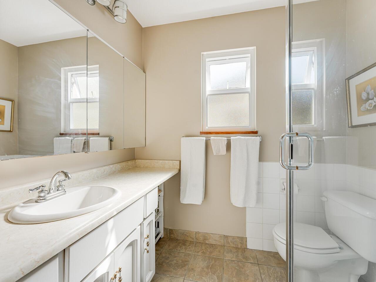Photo 28 of 13231 65 A Avenue, Surrey BC