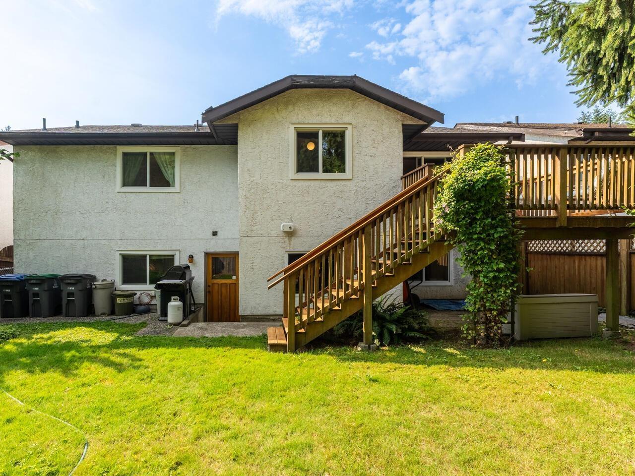 Photo 9 of 13231 65 A Avenue, Surrey BC