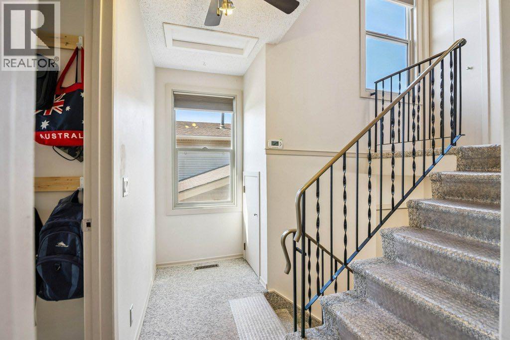 Photo 9 of 153 Mckinnon Crescent Ne, Calgary AB