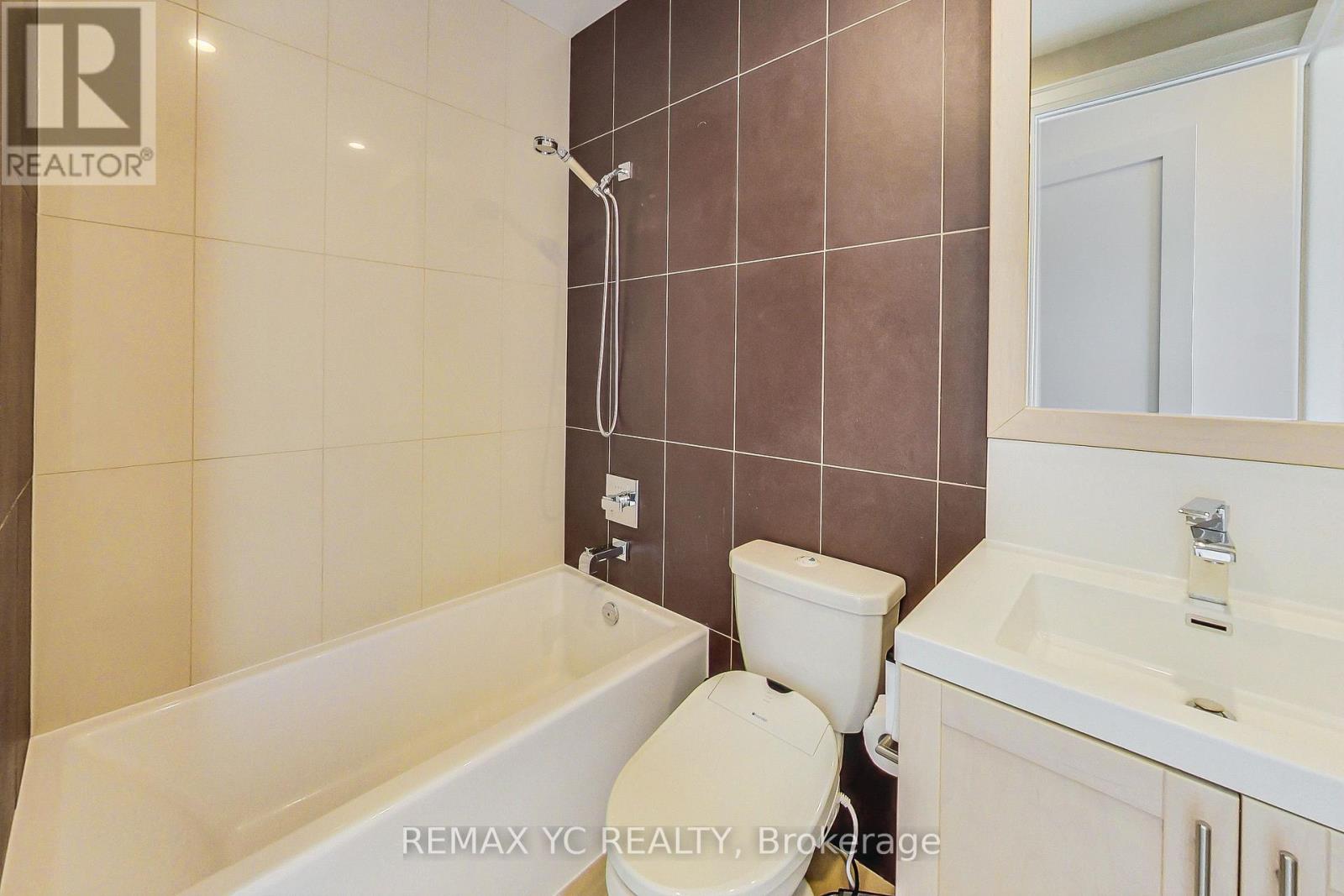 Photo 26 of Ph 4 2 Anndale Drive, Toronto ON