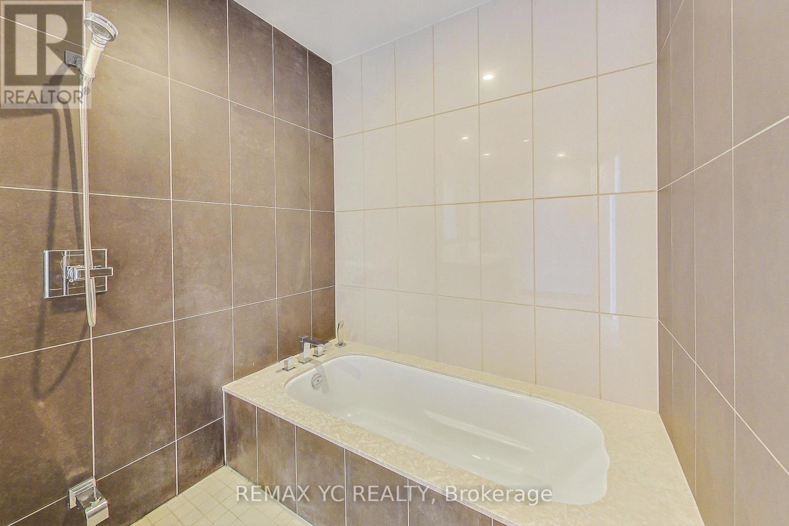 Photo 9 of Ph 4 2 Anndale Drive, Toronto ON