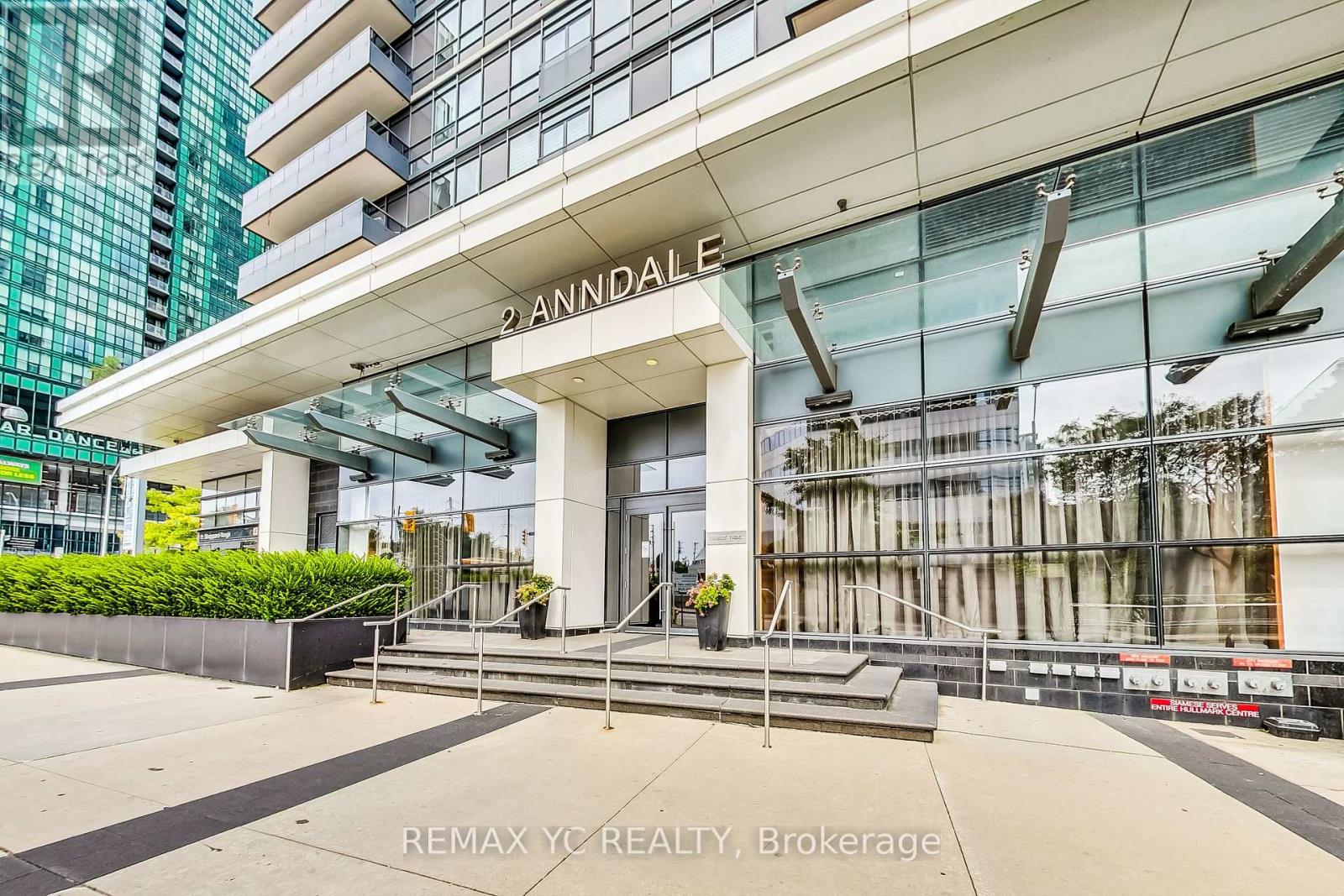 Photo 3 of Ph 4 2 Anndale Drive, Toronto ON