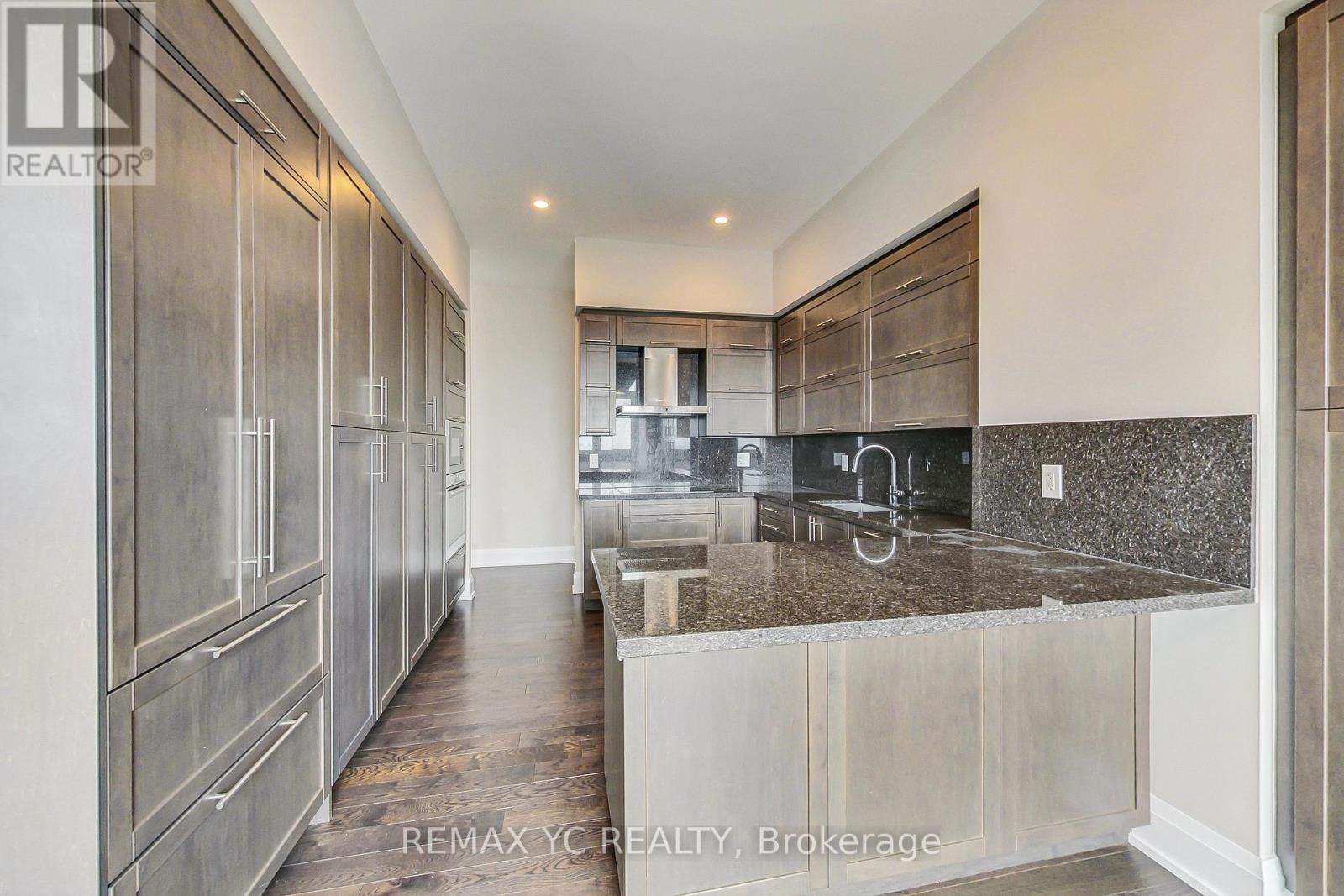 Photo 13 of Ph 4 2 Anndale Drive, Toronto ON