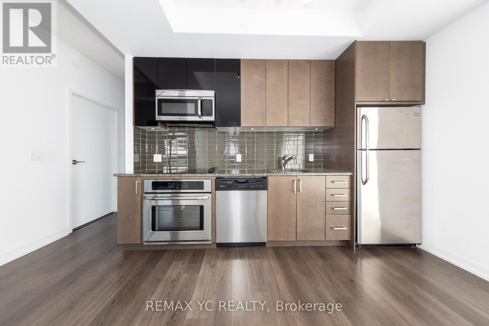 Photo 4 of 313 98 Lillian Street, Toronto ON