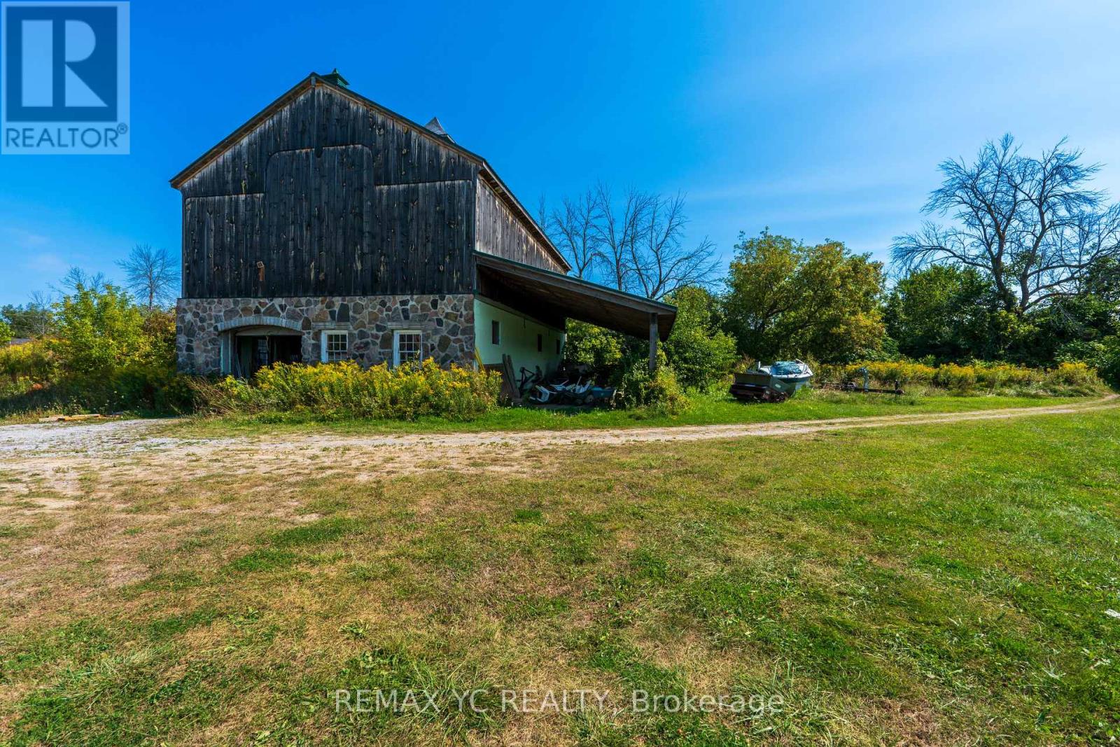 Photo 21 of 1661 Metro Road N, Georgina ON