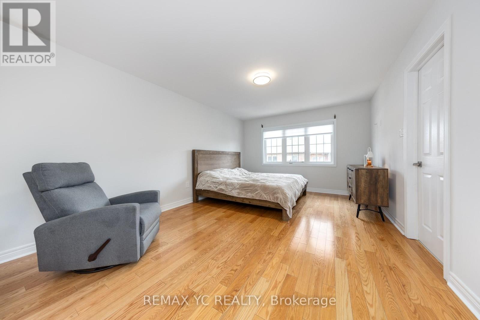 Single Family House for Sale in  CHAYNA CRESCENT Vaughan (Patterson) 