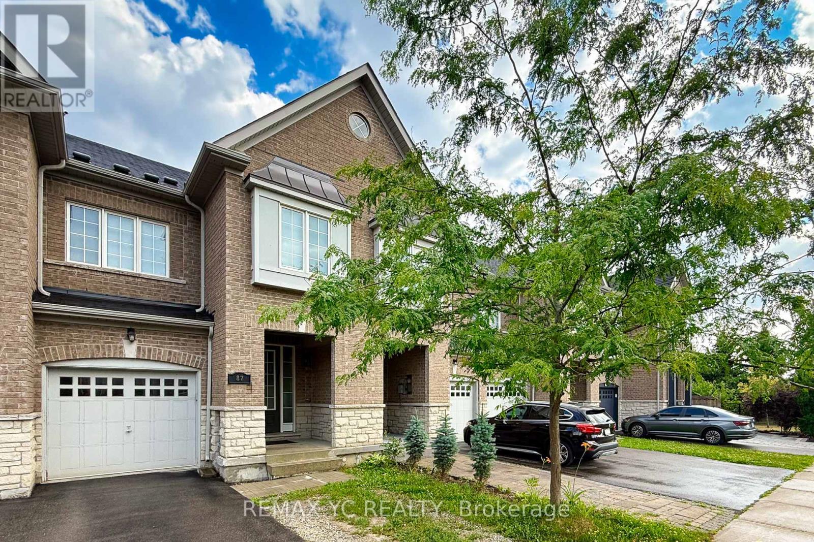 Single Family House for Sale in  CHAYNA CRESCENT Vaughan (Patterson) 
