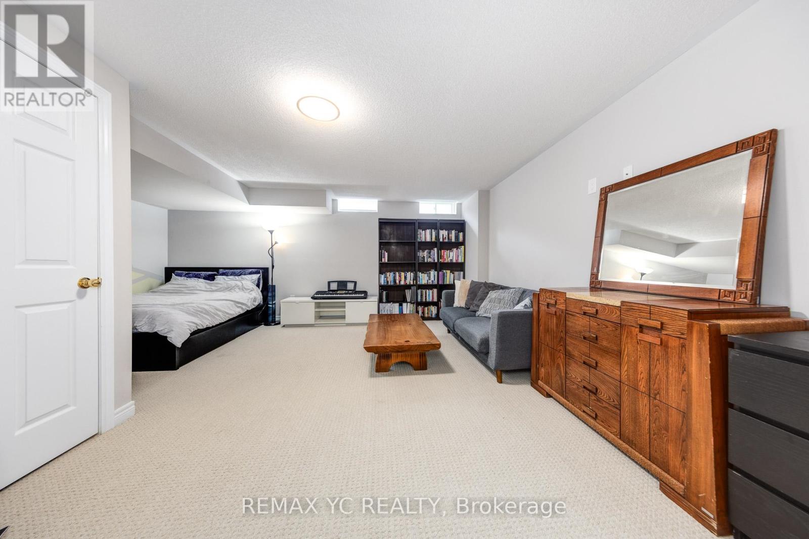 Single Family House for Sale in  CHAYNA CRESCENT Vaughan (Patterson) 