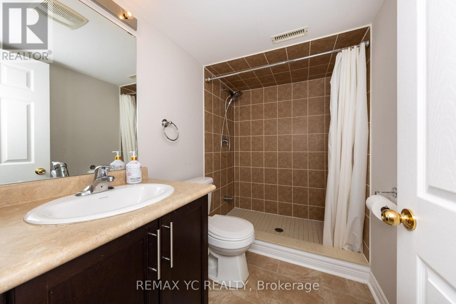 Single Family House for Sale in  CHAYNA CRESCENT Vaughan (Patterson) 