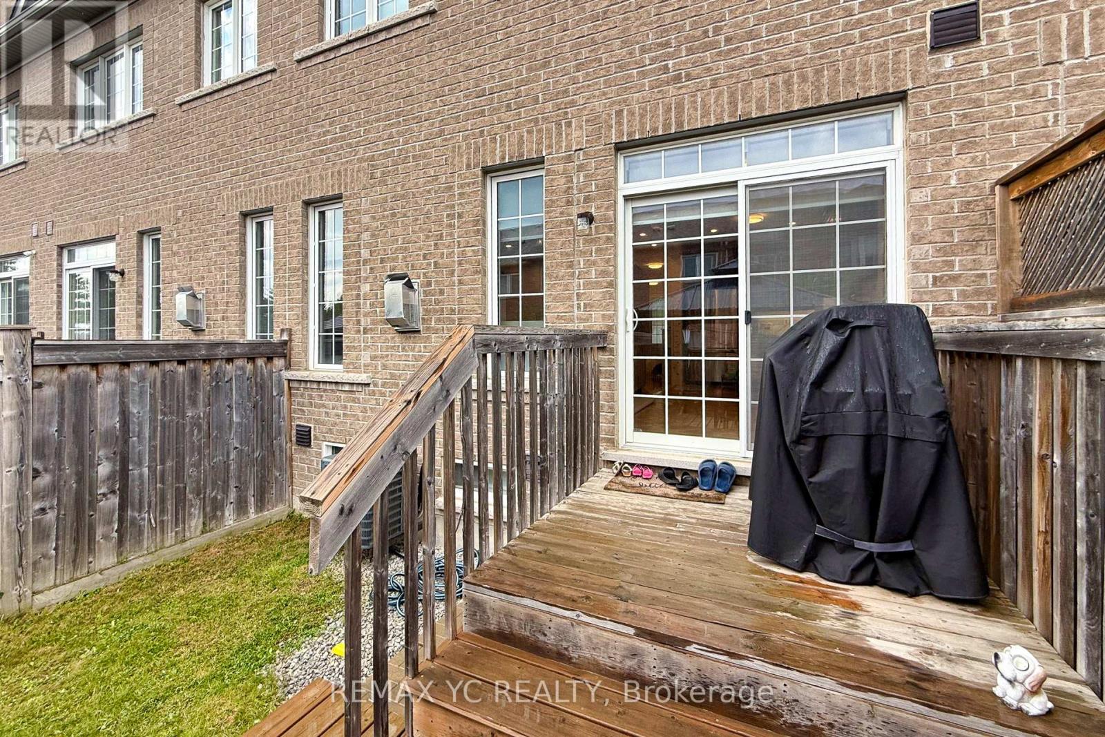Single Family House for Sale in  CHAYNA CRESCENT Vaughan (Patterson) 
