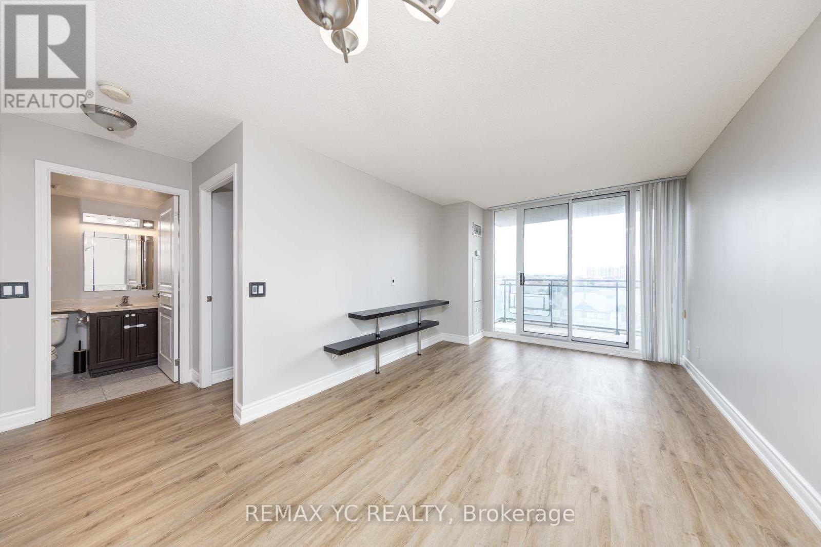 Photo 17 of 702 310 Red Maple Road, Richmond Hill ON