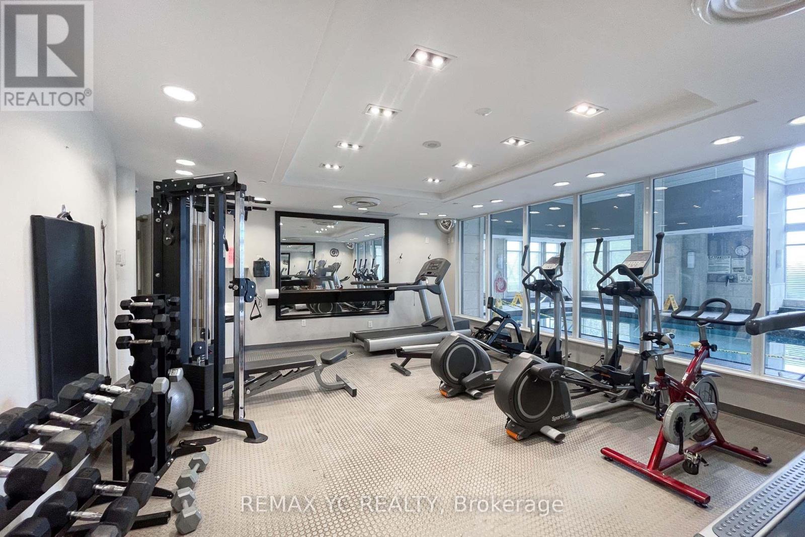 Photo 18 of 702 310 Red Maple Road, Richmond Hill ON