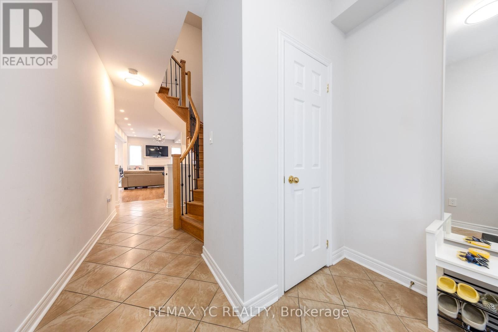 Single Family House for Sale in  CHAYNA CRESCENT Vaughan (Patterson) 