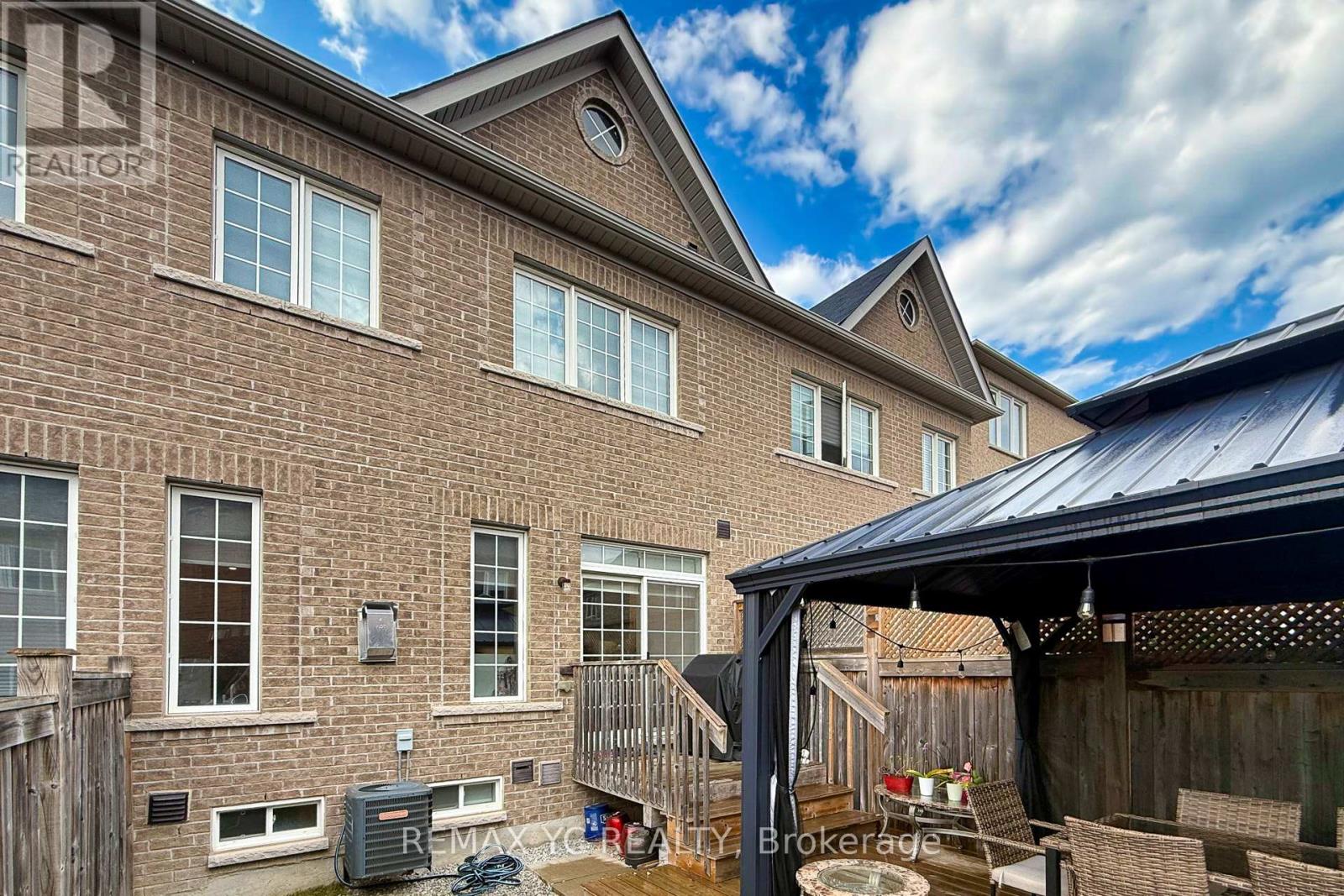 Single Family House for Sale in  CHAYNA CRESCENT Vaughan (Patterson) 