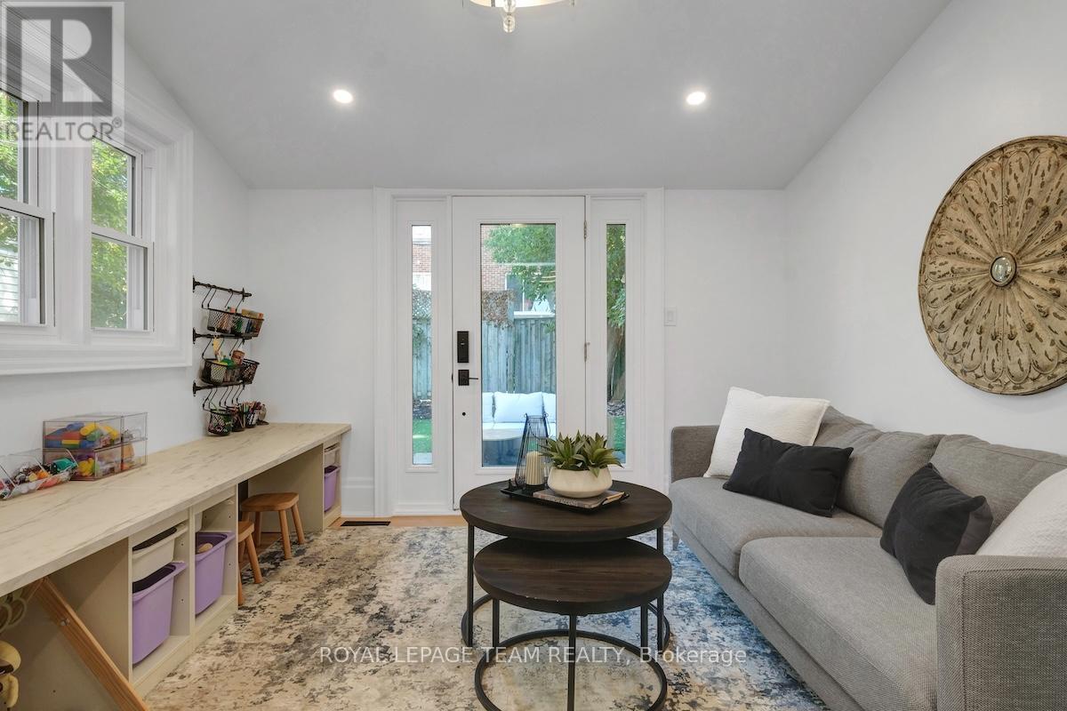 Photo 8 of 8 Pretoria Avenue, Ottawa ON