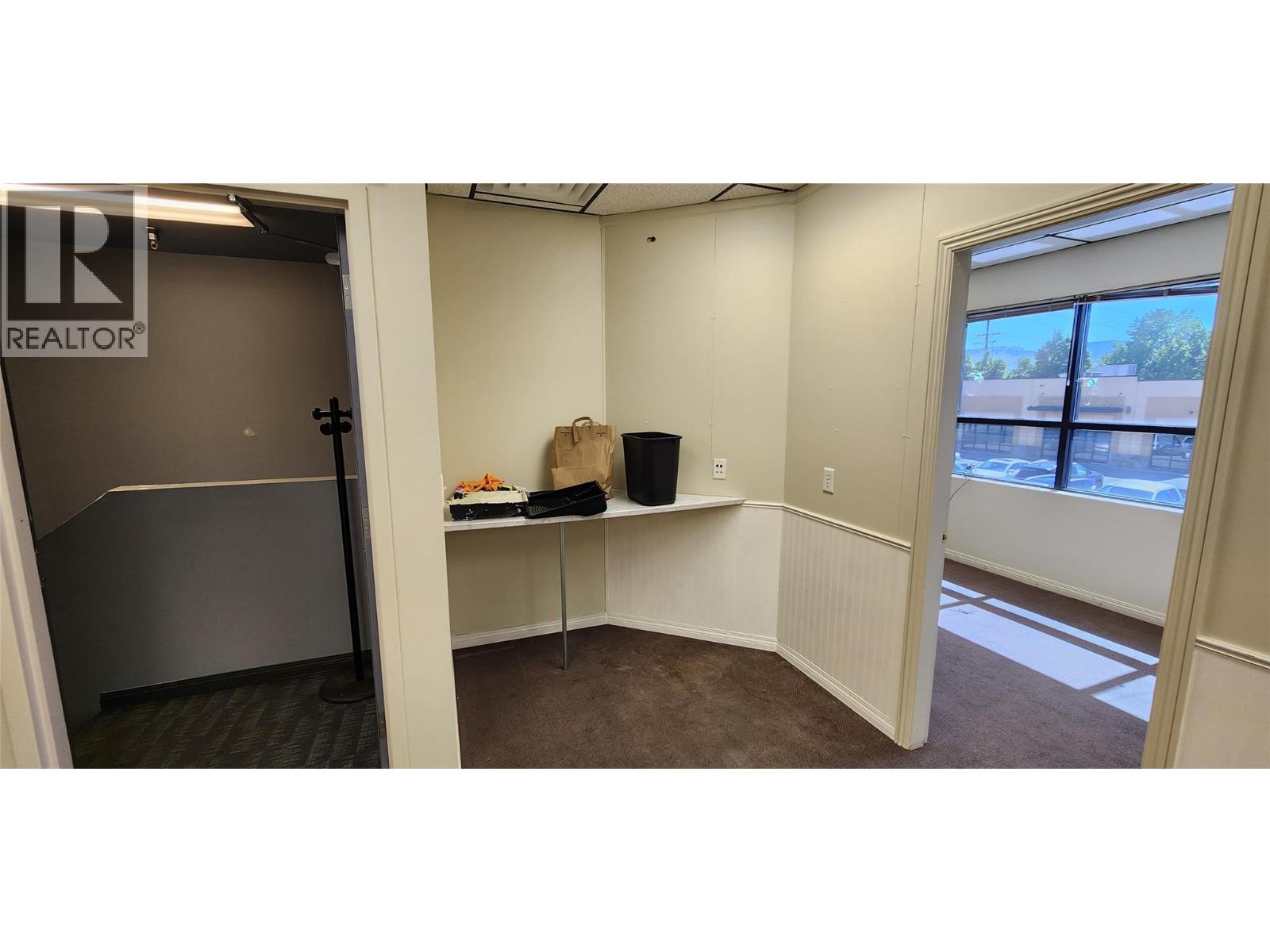 107B 140 Commercial Drive, Kelowna