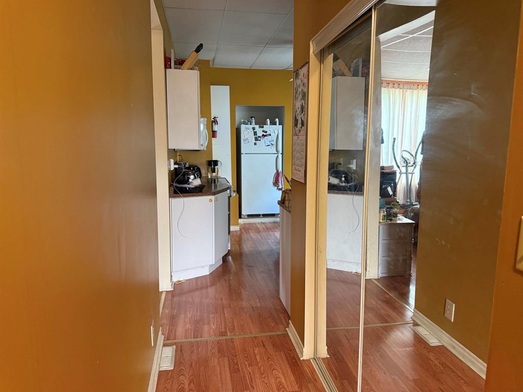Photo 2 of 441 Pritchard Avenue, Winnipeg MB