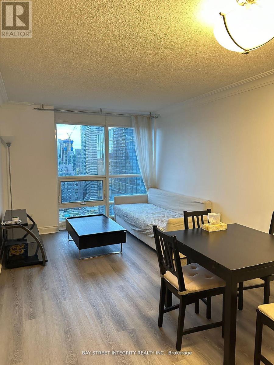 Photo 2 of 4001 763 Bay Street, Toronto ON