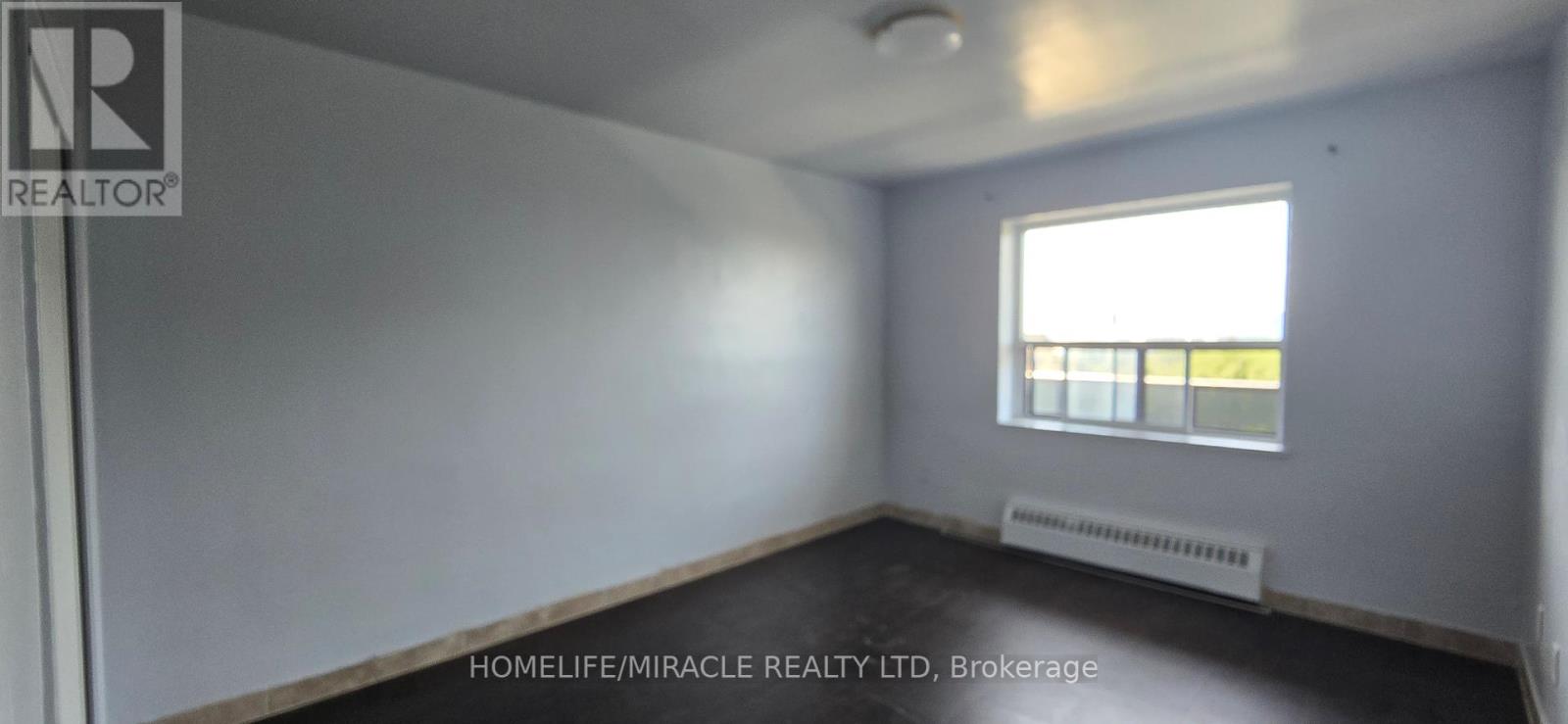 Photo 27 of 605 1651 Victoria Park Avenue, Toronto ON