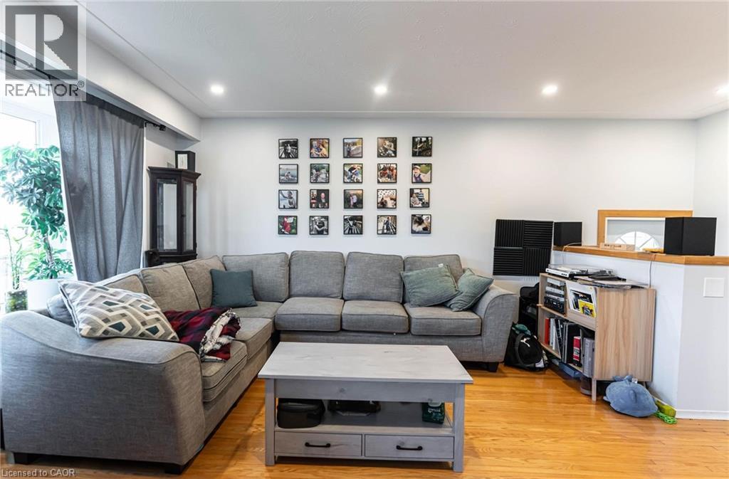 Photo 6 of 198 Berko Avenue, Hamilton ON