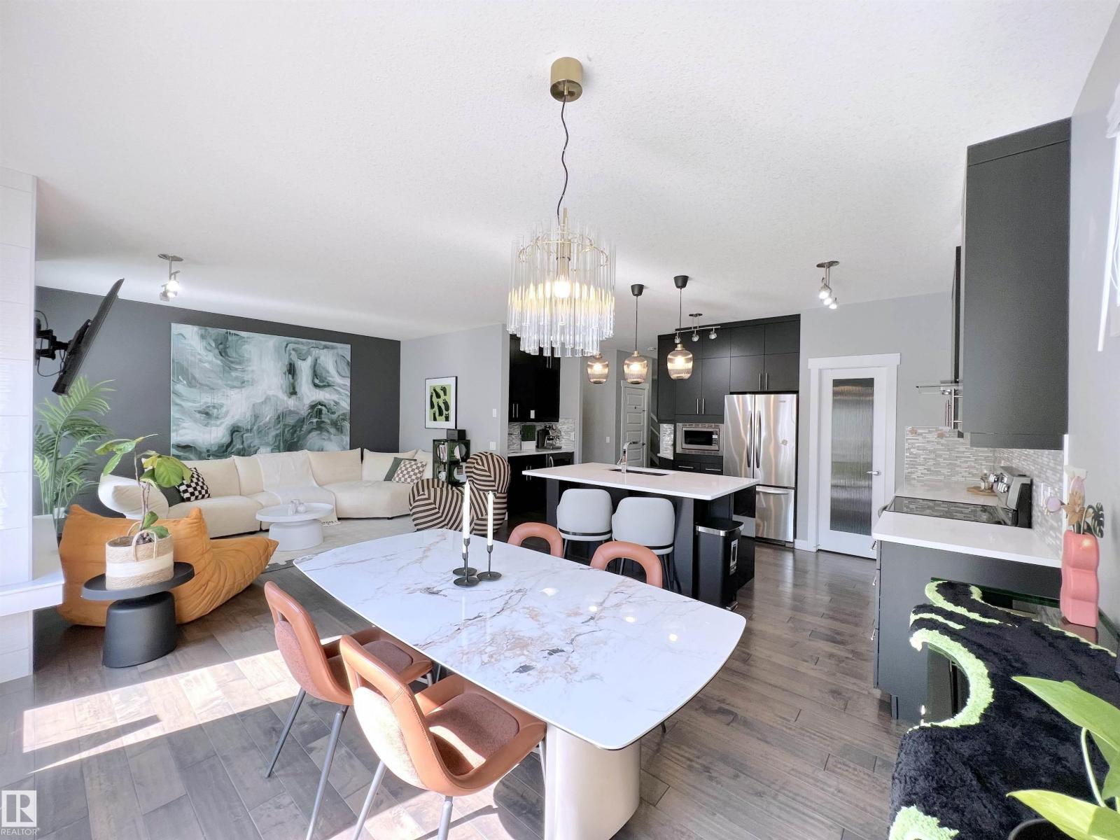 Photo 17 of 20629 97 A Av Nw, Edmonton AB