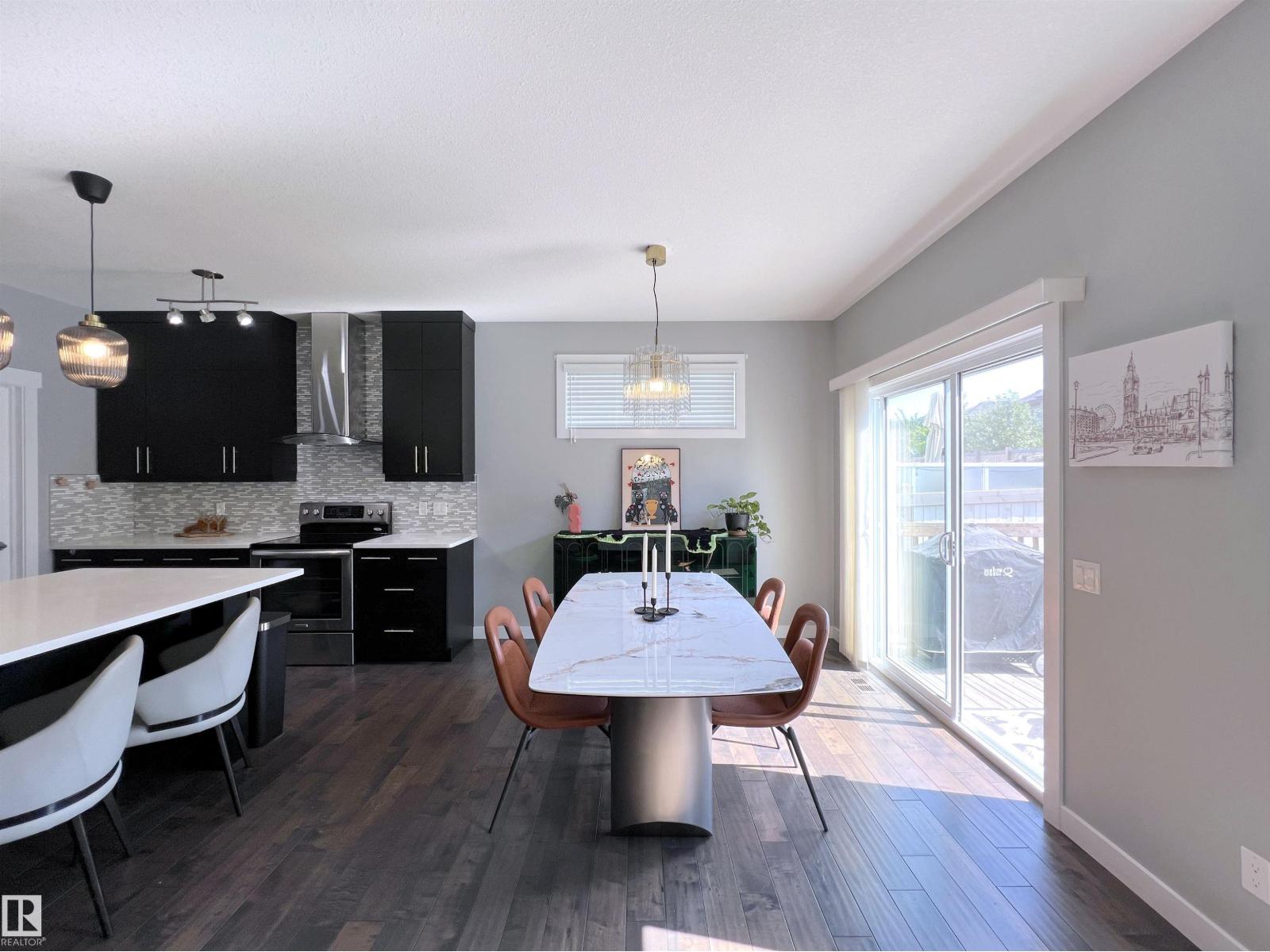 Photo 15 of 20629 97 A Av Nw, Edmonton AB