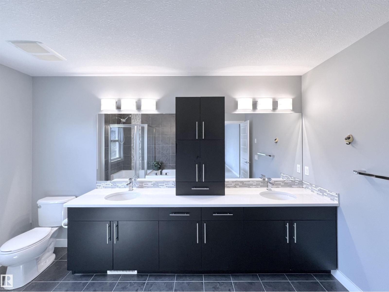 Photo 36 of 20629 97 A Av Nw, Edmonton AB