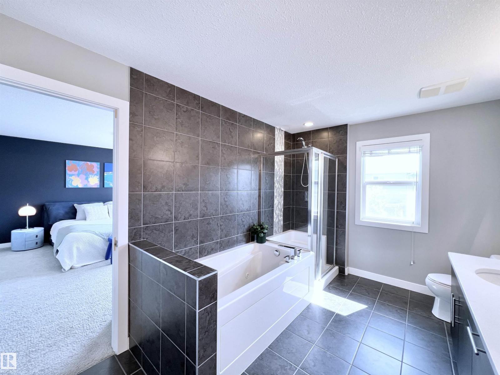 Photo 35 of 20629 97 A Av Nw, Edmonton AB