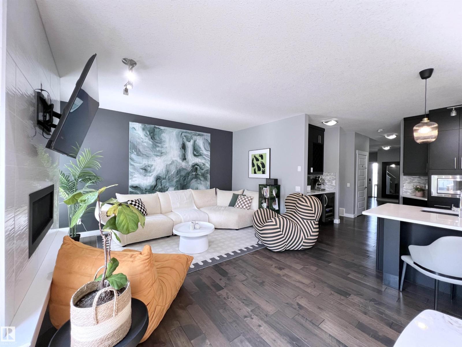 Photo 7 of 20629 97 A Av Nw, Edmonton AB