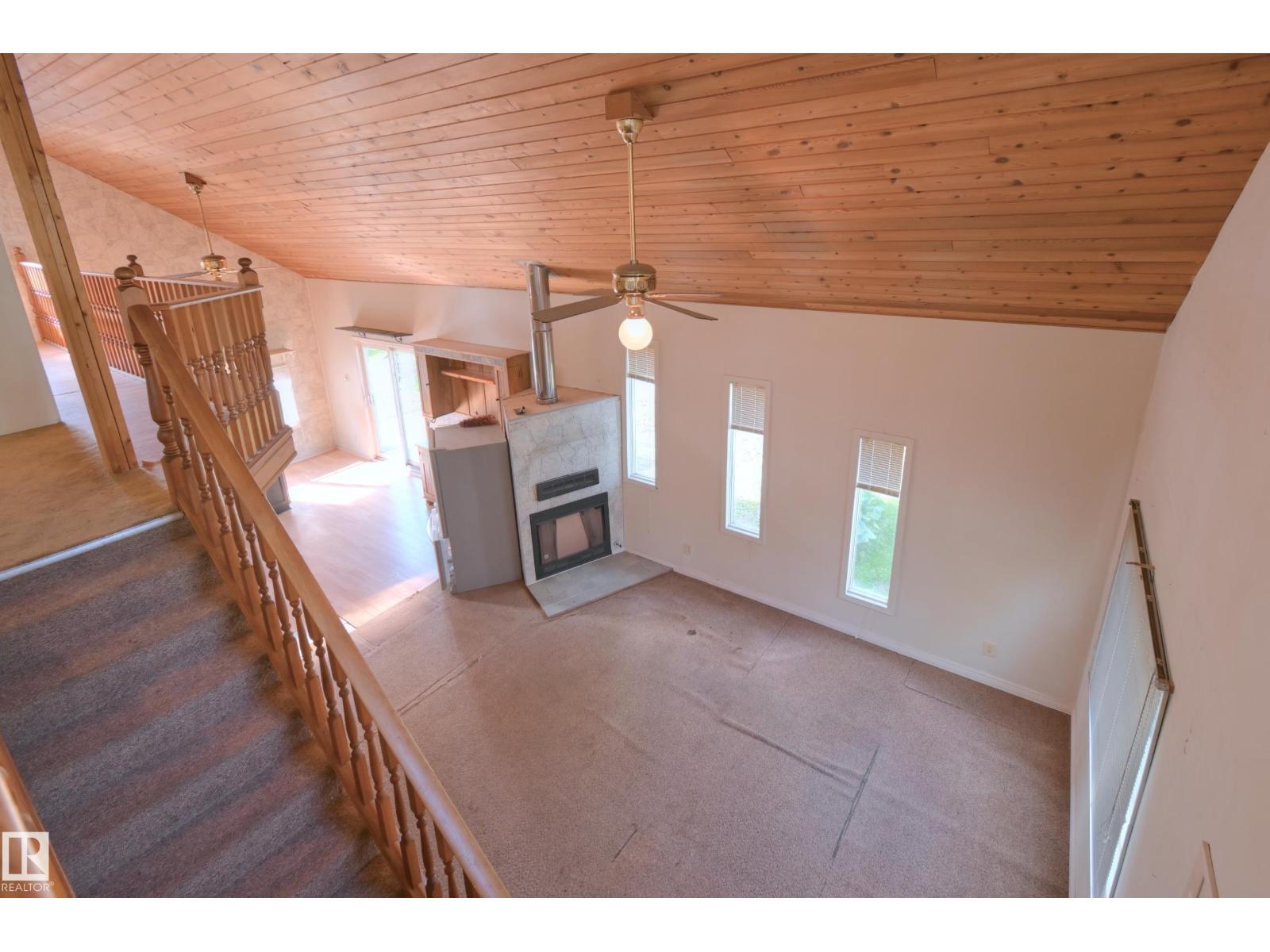 Photo 13 of 5912 49 Av, Rural Lac Ste Anne County AB