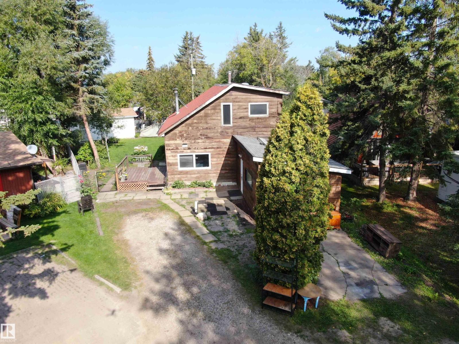Photo 1 of 5912 49 Av, Rural Lac Ste Anne County AB