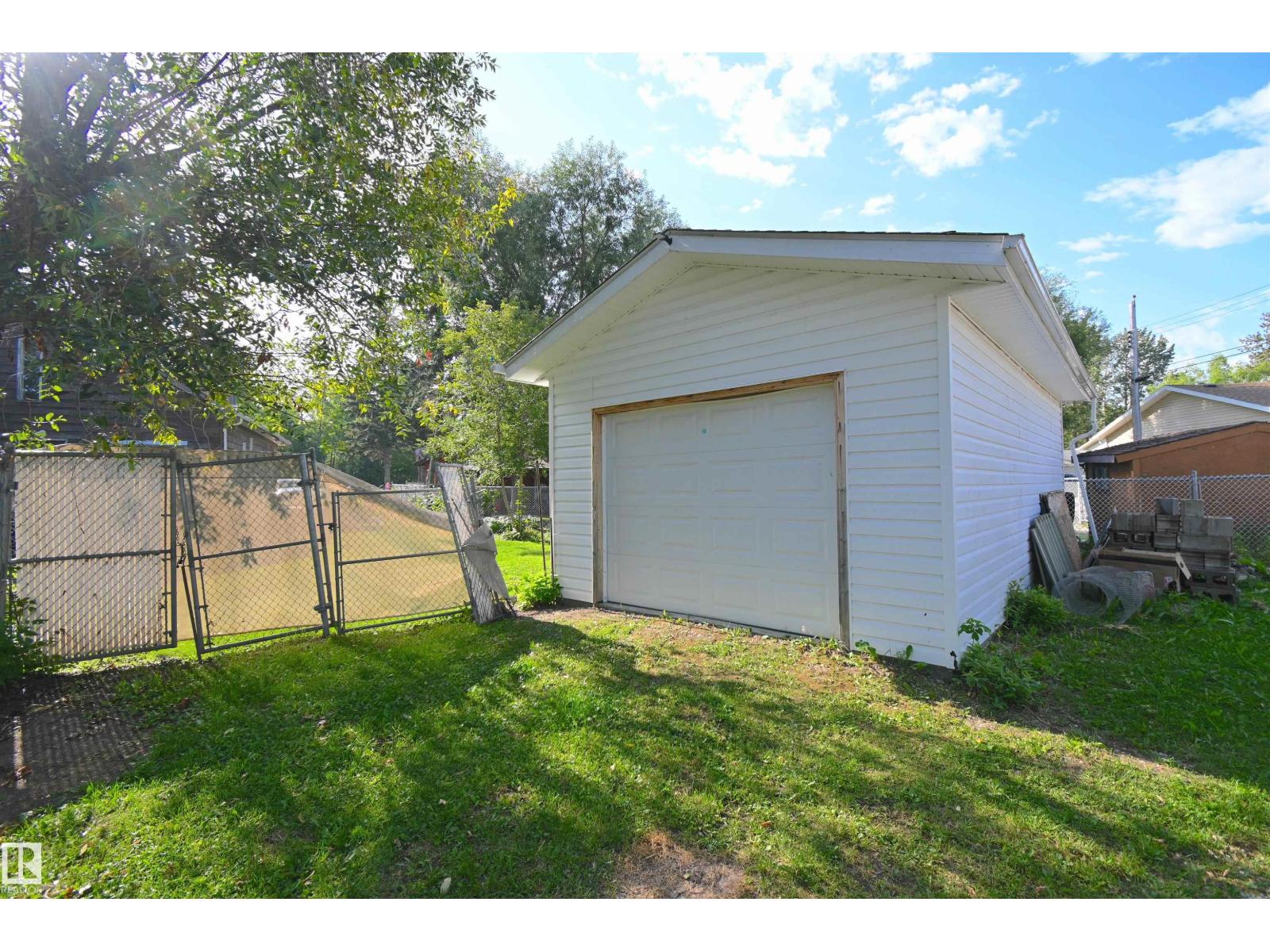 Photo 19 of 5912 49 Av, Rural Lac Ste Anne County AB