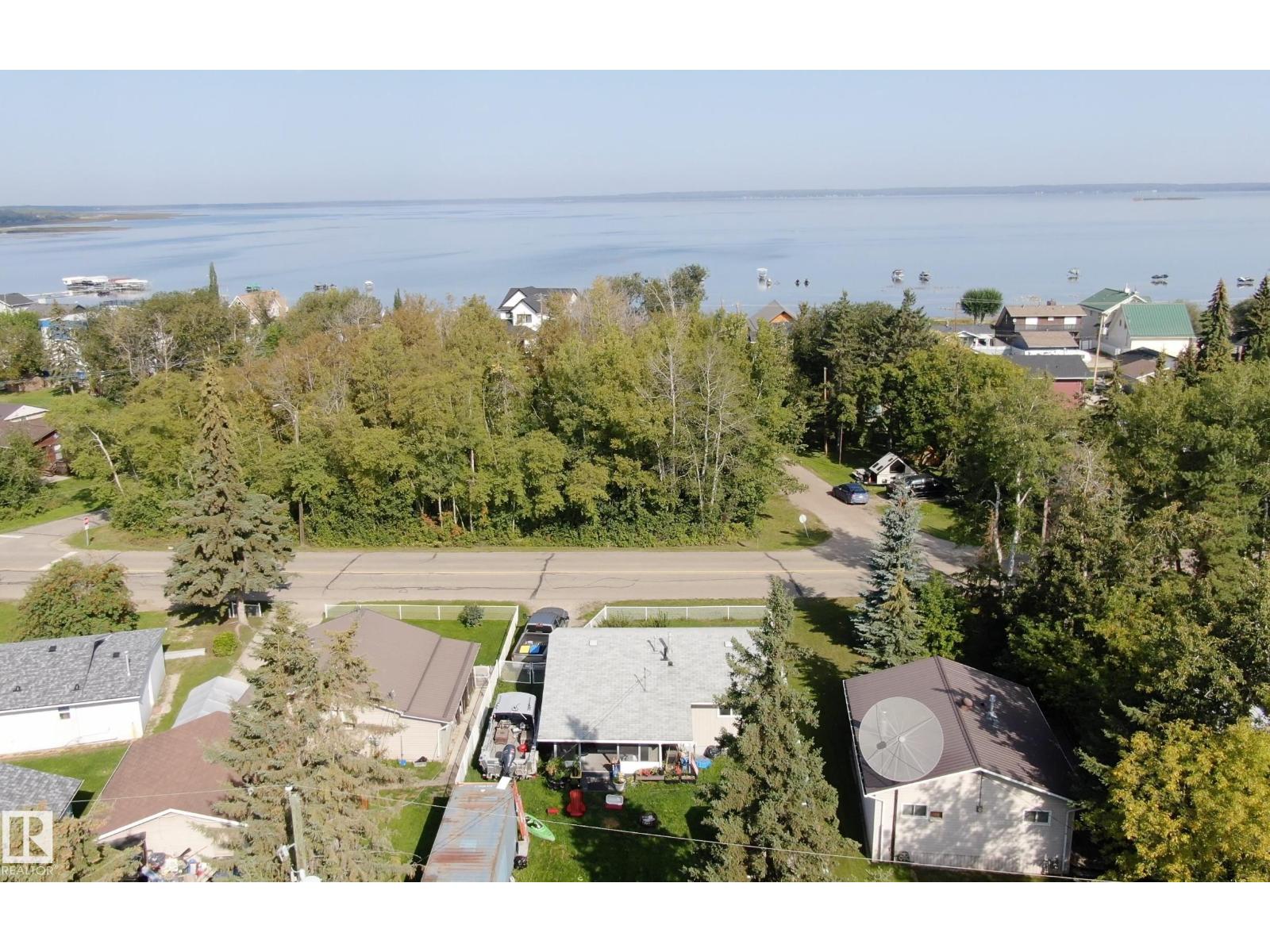 Photo 32 of 5912 49 Av, Rural Lac Ste Anne County AB