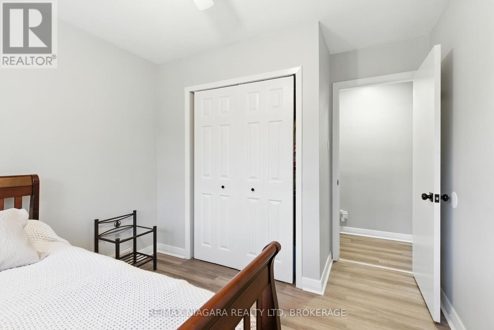 Photo 10 of 6775 Joyce Avenue, Niagara Falls ON