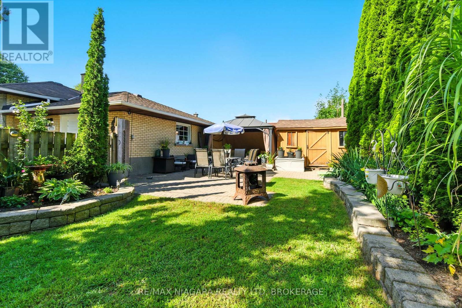 Photo 1 of 6775 Joyce Avenue, Niagara Falls ON