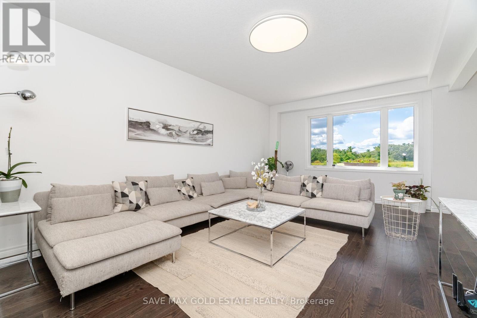 Photo 10 of 292 Freure Drive, Cambridge ON