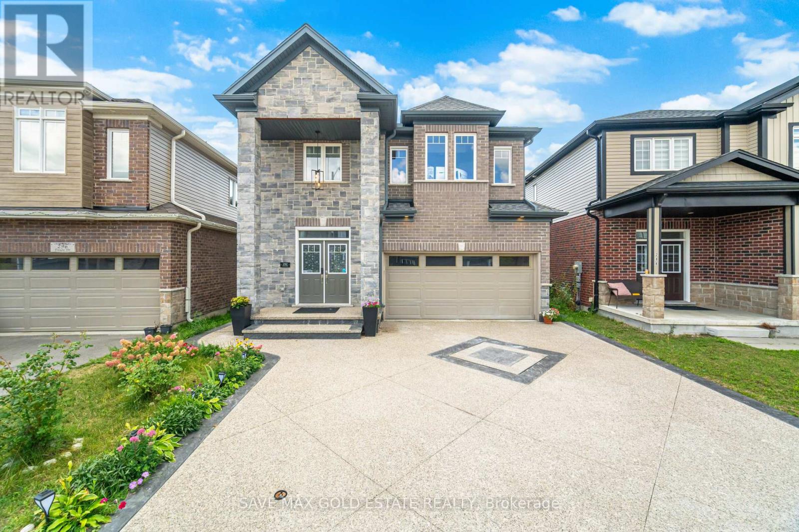 Photo 2 of 292 Freure Drive, Cambridge ON