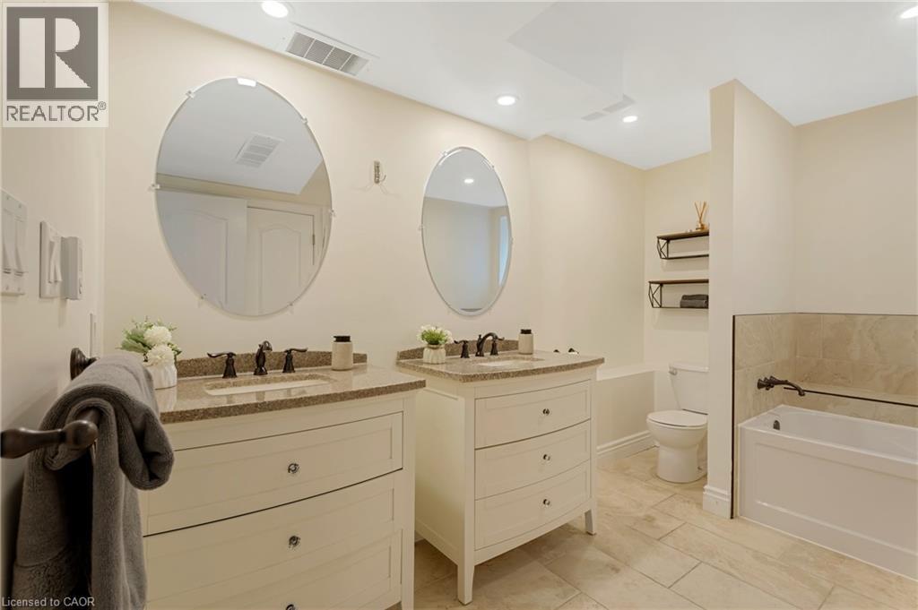 Photo 24 of 46 Herkimer Street Unit 2, Hamilton ON