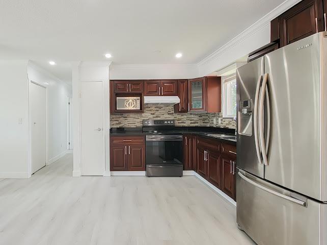 Photo 5 of 2883 264 A Street, Langley BC