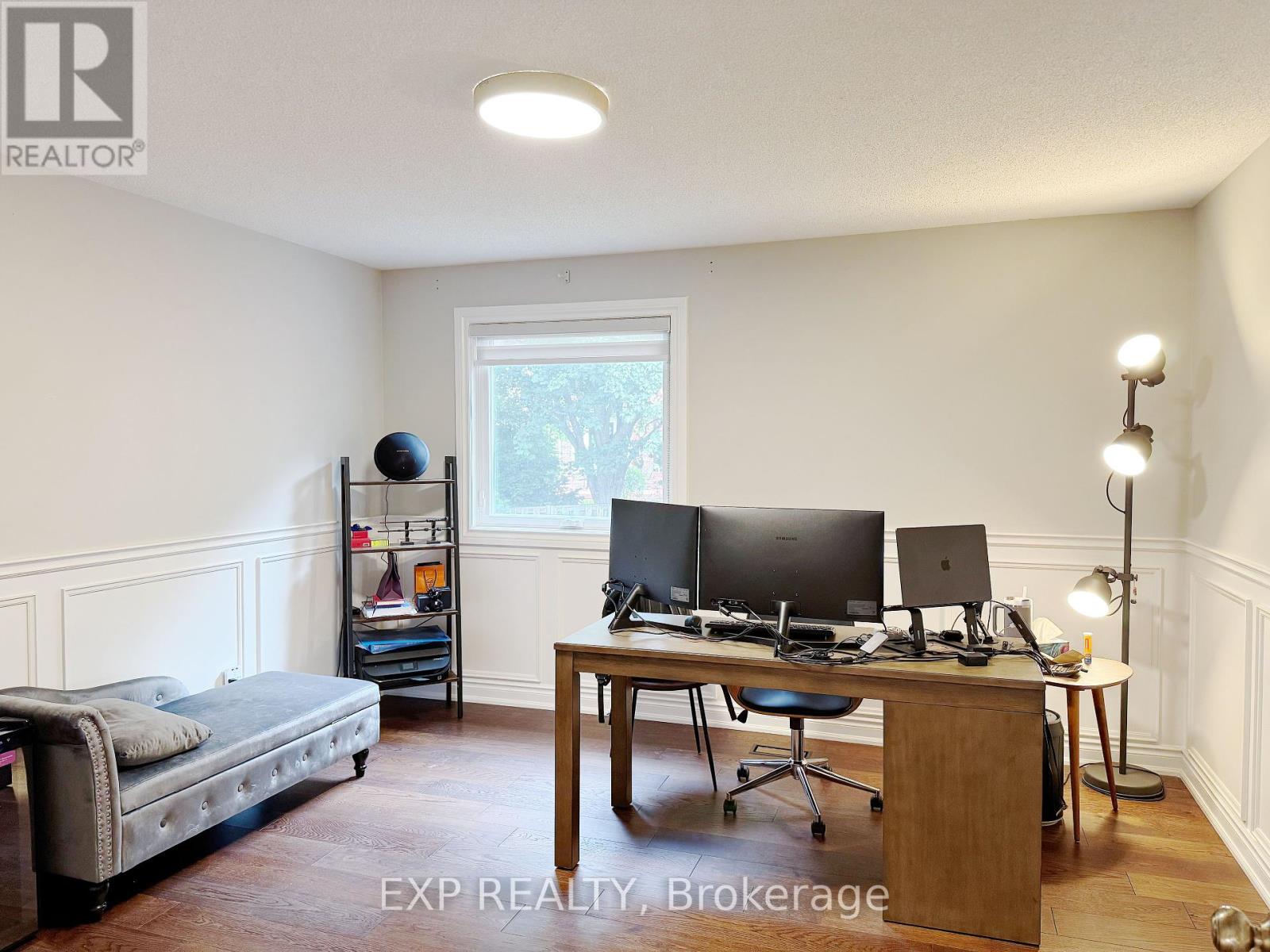 Photo 6 of 98 Clarinda Drive, Toronto ON