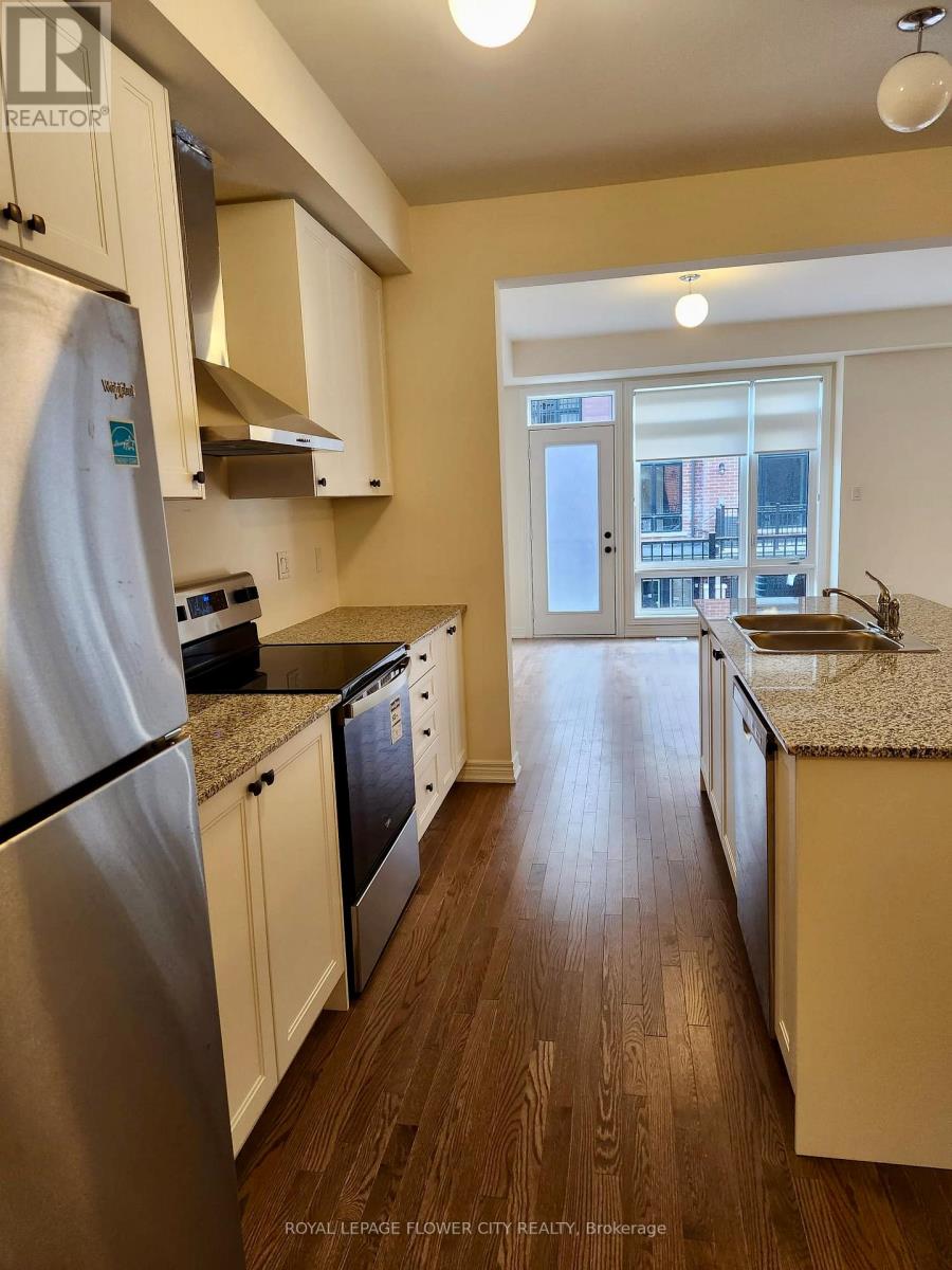 Photo 28 of 512 Littlewood Lane, Ajax ON