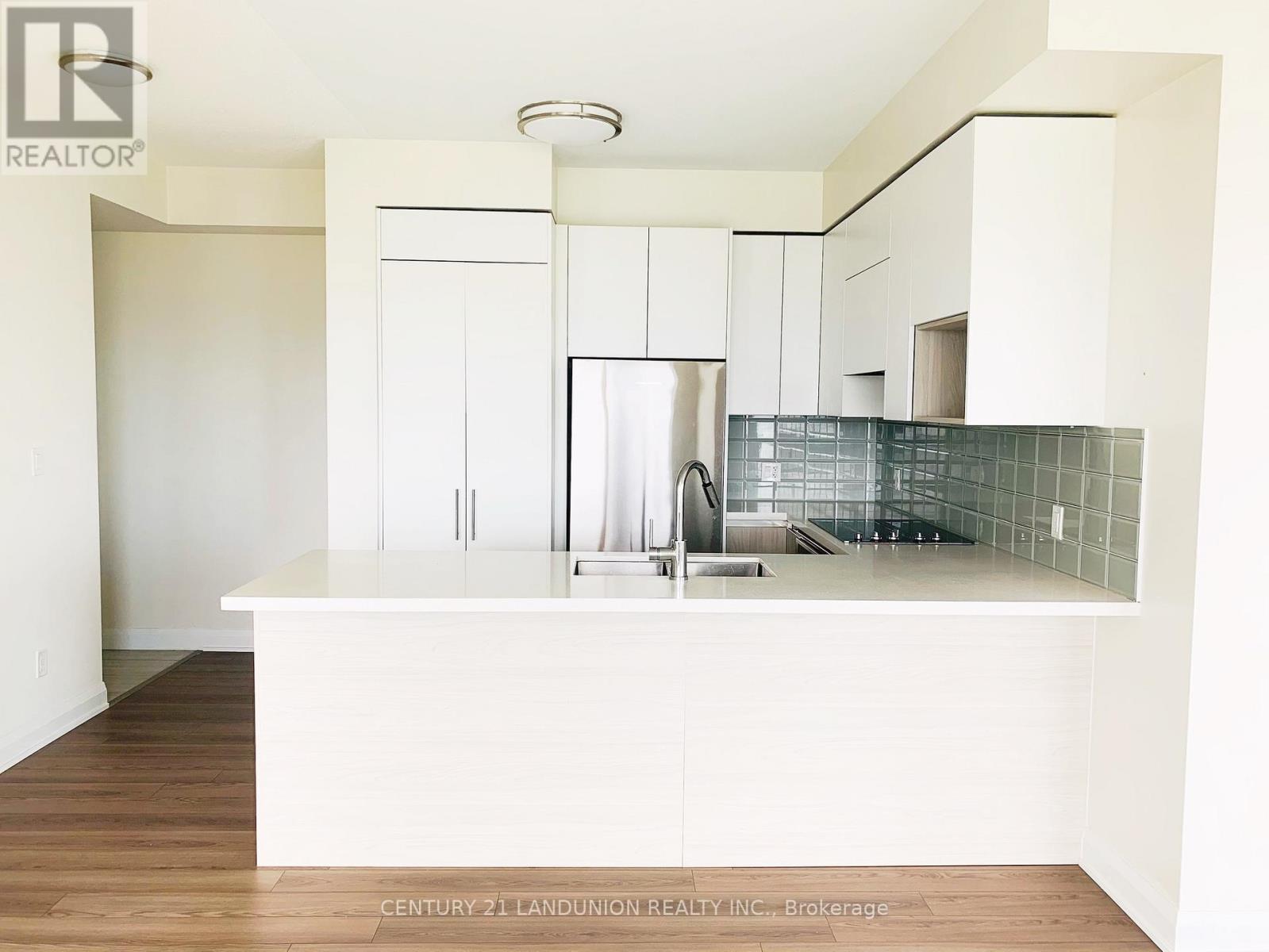 Photo 12 of 1705 15 Water Walk Drive, Markham ON