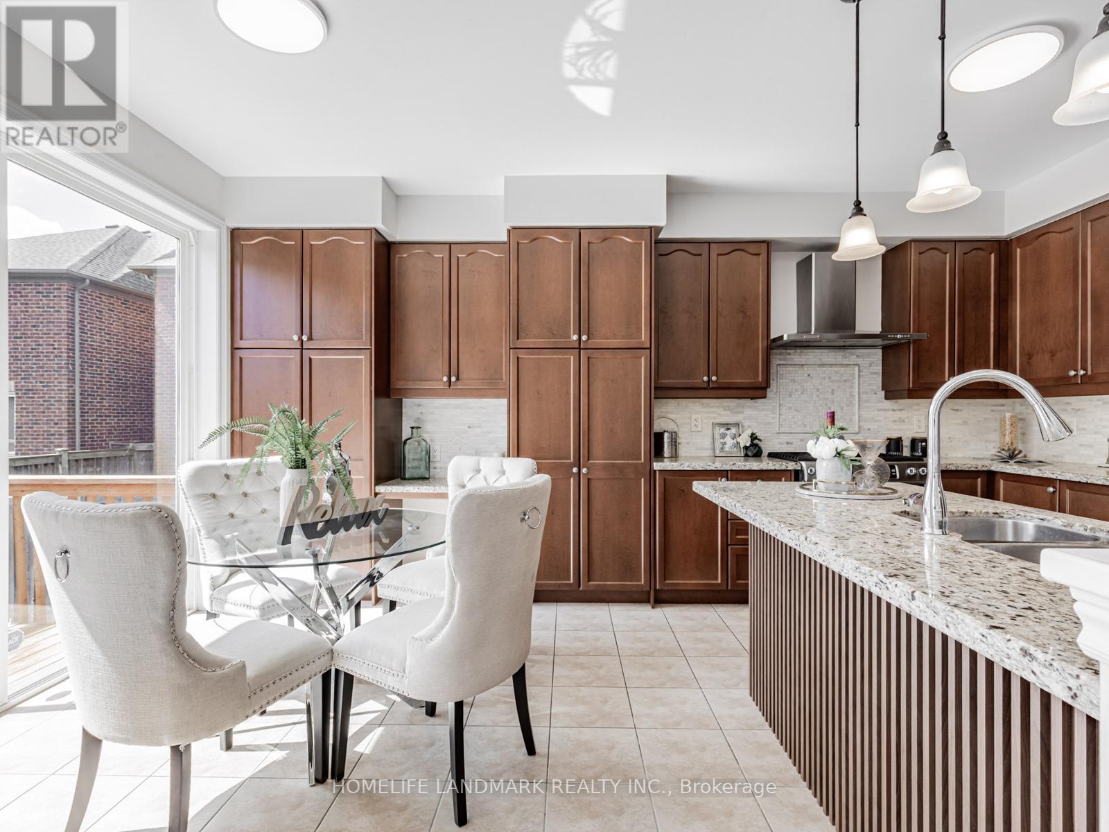 Photo 14 of 3 Wintam Place, Markham ON