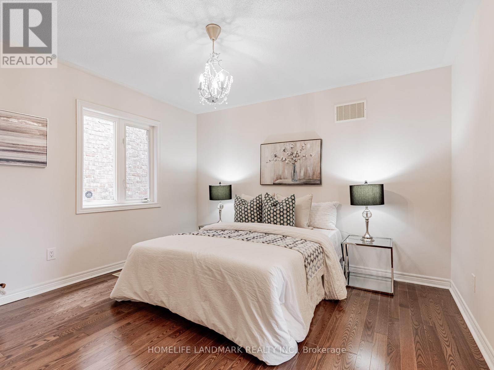 Photo 29 of 3 Wintam Place, Markham ON