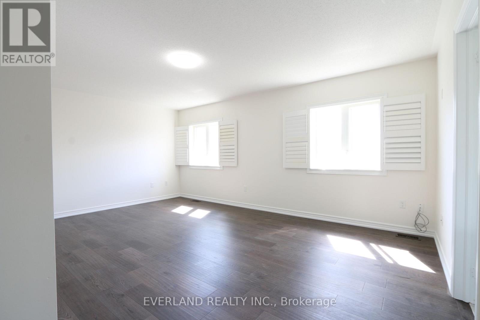 Photo 28 of 51 Lucida Court, Whitchurchstouffville ON