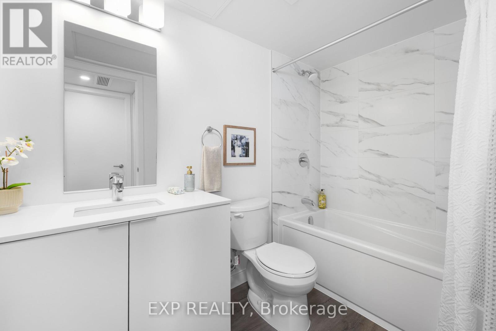 Photo 19 of 712 100 Manett Crescent, Brampton ON