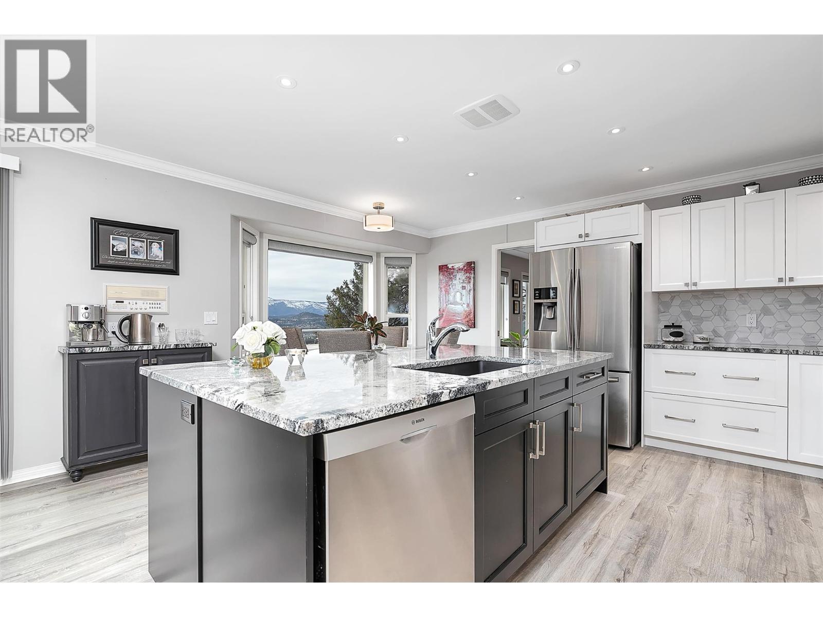 Photo 8 of 880 Ackerman Court, Kelowna BC