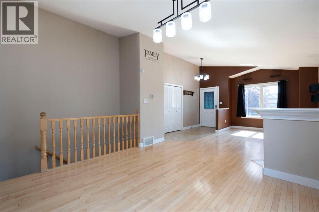 Photo 17 of 135 Peyton Way, Fort Mcmurray AB