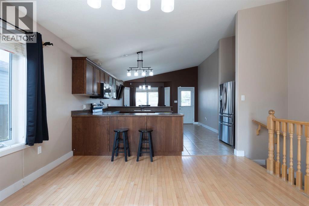 Photo 11 of 135 Peyton Way, Fort Mcmurray AB