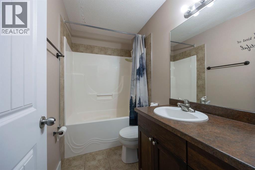 Photo 12 of 135 Peyton Way, Fort Mcmurray AB